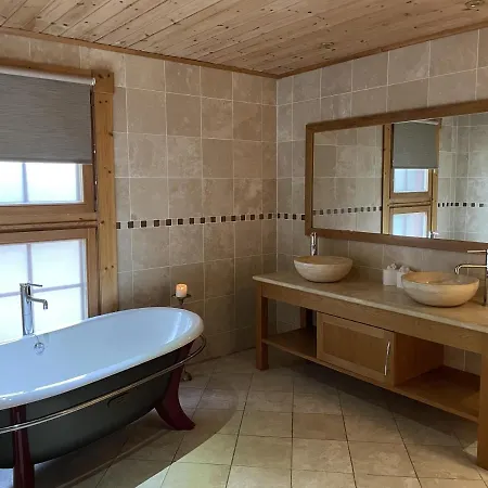 Bunnahahbain - Two Bedroom Luxury Log Cabin With Private Hot Tub Berwick Upon Tweed Exterior photo