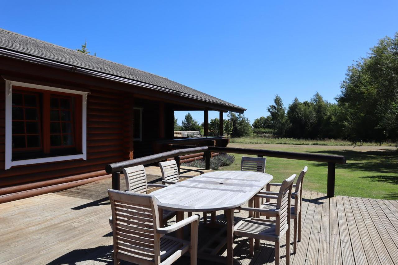 Chalet Bunnahahbain - Two Bedroom Luxury Log With Private Hot Tub Berwick Upon Tweed